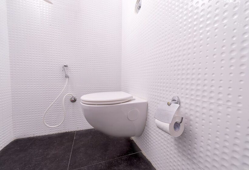 Номер Стандарт, Treebo Greenwood Premier Suites, Old Airport Road