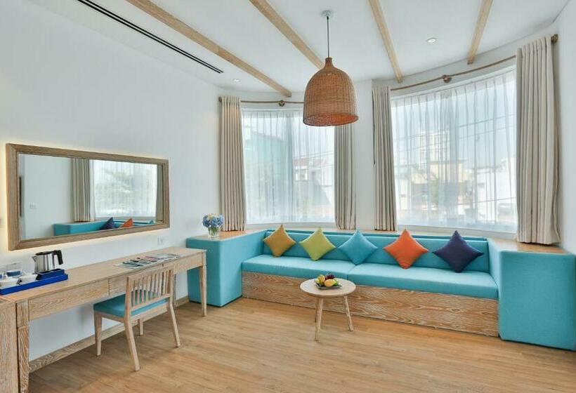 اتاق لوکس با چشم‌انداز شهر, Risemount Premier Resort Danang