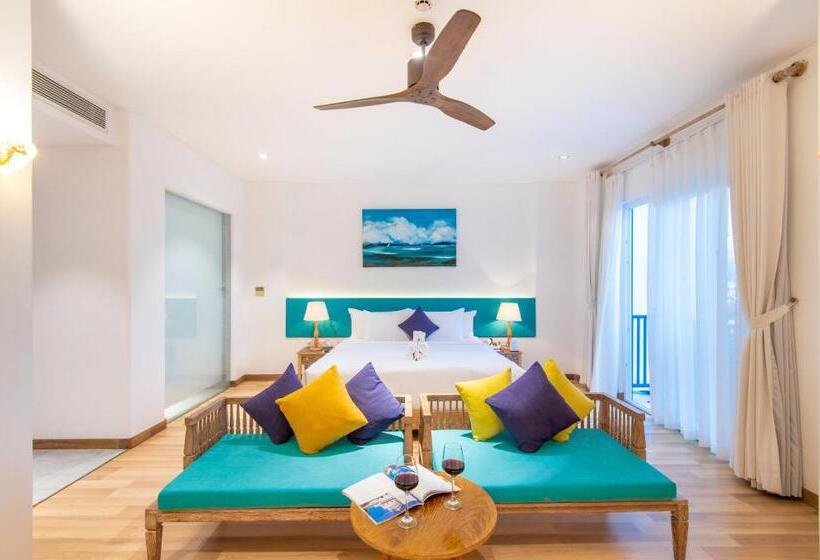 سوییت با چشم‌انداز استخر, Risemount Premier Resort Danang