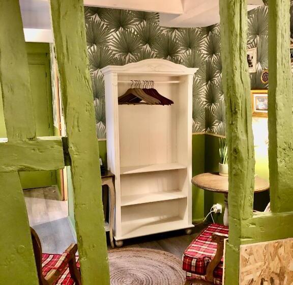 Стандартный Номер Нижний Этаж, Reglisse Et Pain D Epices  Chambres D Hotes
