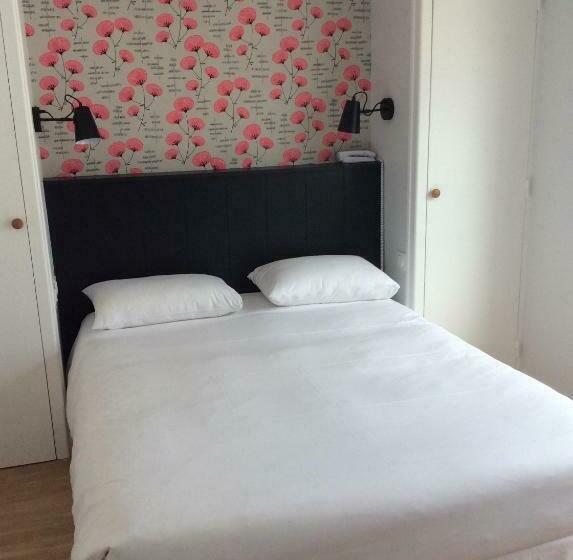 Номер Стандарт, Logis Hotel Du Port