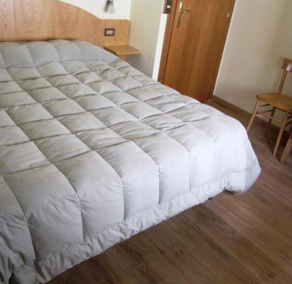 标准单人间, Albergo Eden