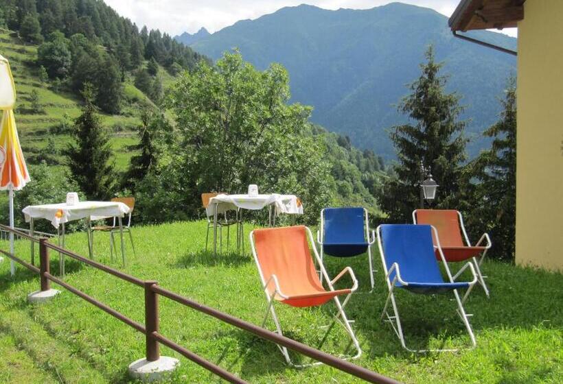 标准三人间, Albergo Eden