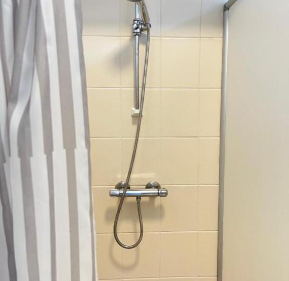 Номер Стандарт Четырехместный Совместный Санузел, Carlstad Sport Hostel