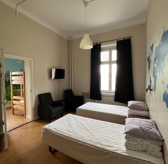 Семейный Номер Совместный Санузел, Carlstad Sport Hostel