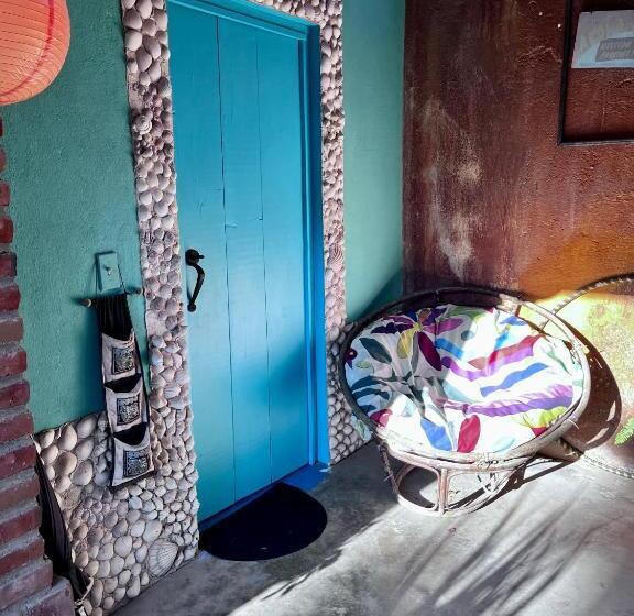 غرفة إقتصادية, Casa Xochitl