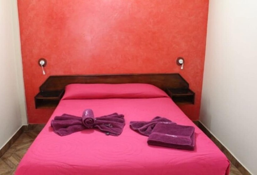 Номер Стандарт, Hostel & Posada Noelia