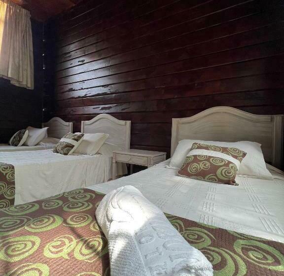 بنجلو عائلى, Villeta Resort