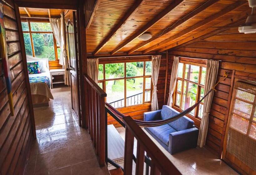 بنجلو عائلى, Villeta Resort