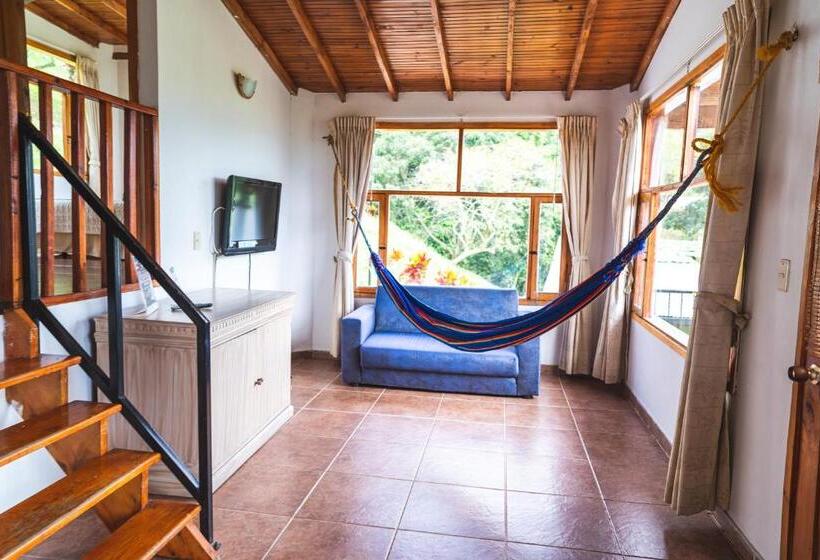 بنجلو قياسى غرفتين نوم, Villeta Resort
