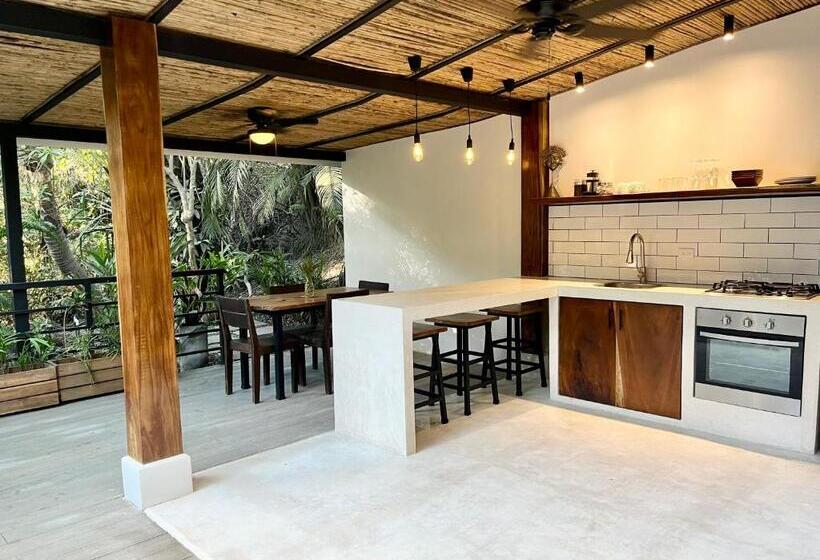 Студия Стандарт, Makanas Beach Bungalows