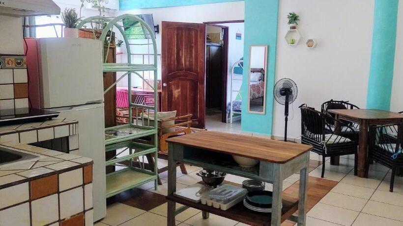 ２ベッドルームアパートメント, Cool Vibes Beach Hostel