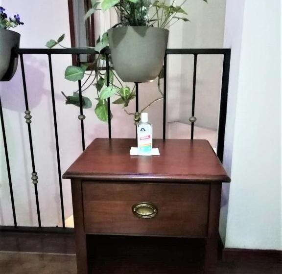 标准三人间, Casa Echavarria