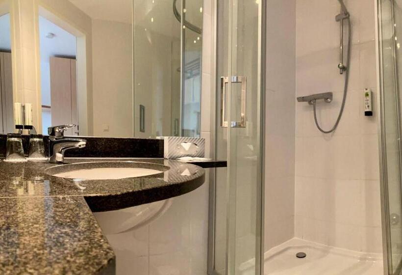 Quarto Estandar Vista Lago, Gut Gremmelin