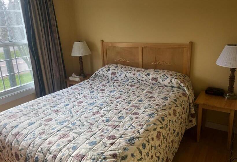 带3个卧室的公寓, The Cavendish Motel