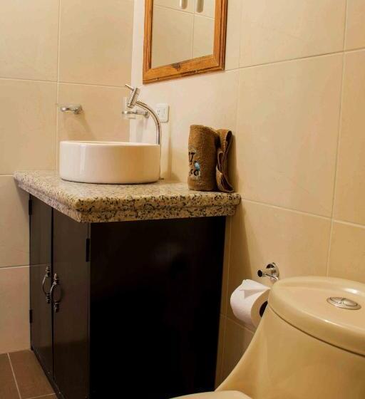 Номер Deluxe Вид на Бассейн, Tuzco Lodge