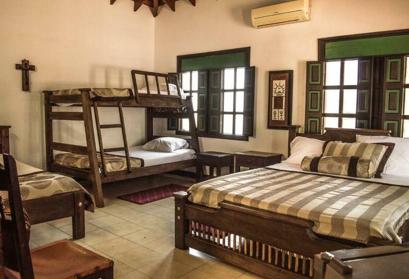 اتاق لوکس خانوادگی, El Virrey Hotel Boutique