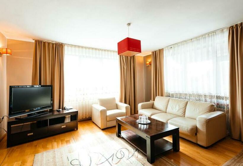 اتاق لوکس, Pensiunea Casa Zanelor