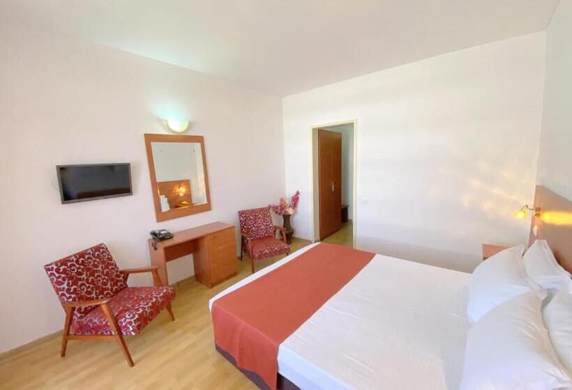 이코노미 룸, Tomis Hotel Neptun