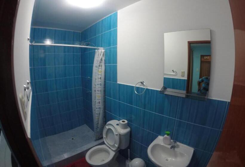 Quarto Estandar, Atenas Backpacker Hospedaje