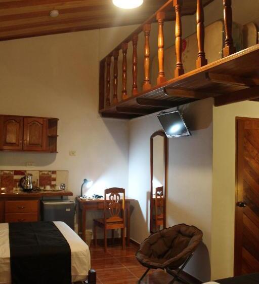 스탠다드 트리플 룸, Epoca Hotel Boutique