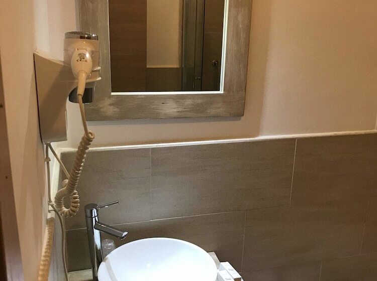 スタンダード４人部屋, Fiumicino Airport B&b Deluxe