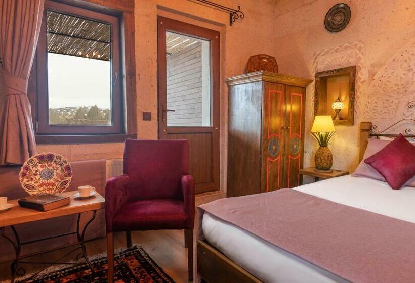 Quarto Estandar com Hidromassagem, Maron Stone House