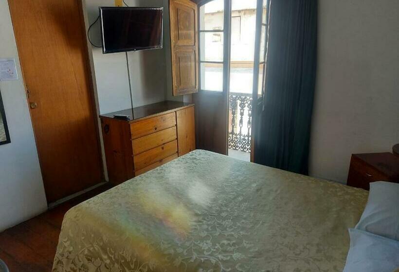 스탠다드 룸, Hostal Lluvia De Oro