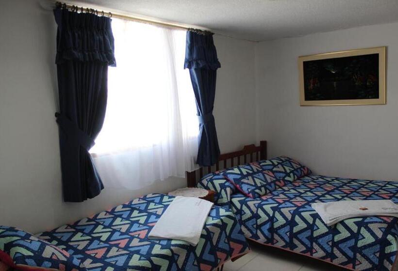 Номер Стандарт Трехместный, Hostal Isla Señorial