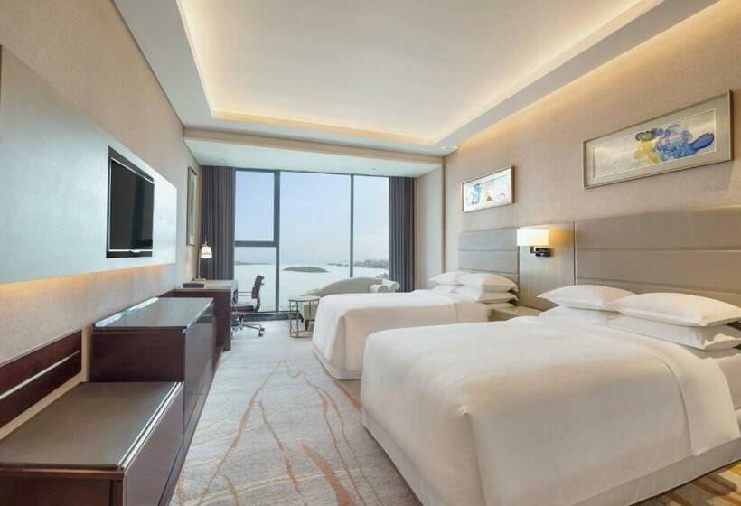 اتاق استاندارد با چشم‌انداز, Sheraton Qingdao West Coast