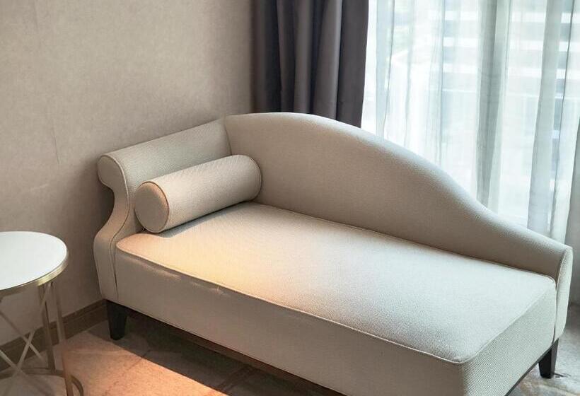 اتاق لوکس با چشم‌انداز, Sheraton Qingdao West Coast