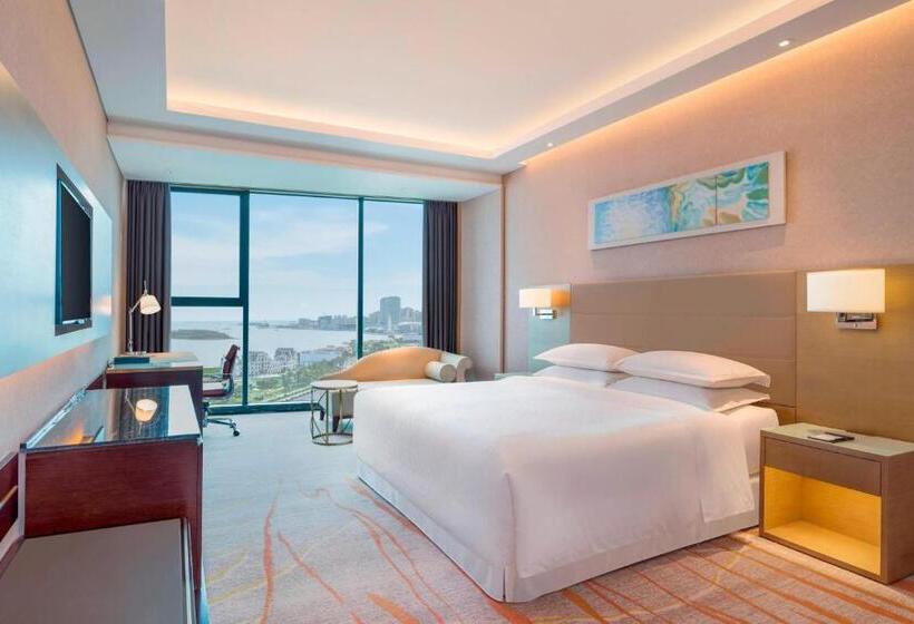 Club Room King Bed, Sheraton Qingdao West Coast