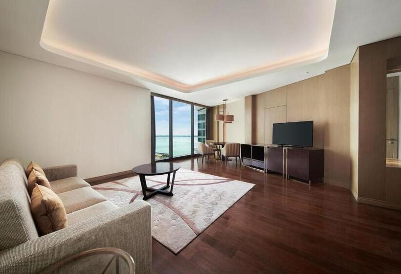 سوئیت اجرایی با تخت کینگ, Sheraton Qingdao West Coast