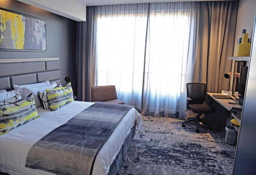 Апартаменты 1 Спальня, The Capital Menlyn Maine