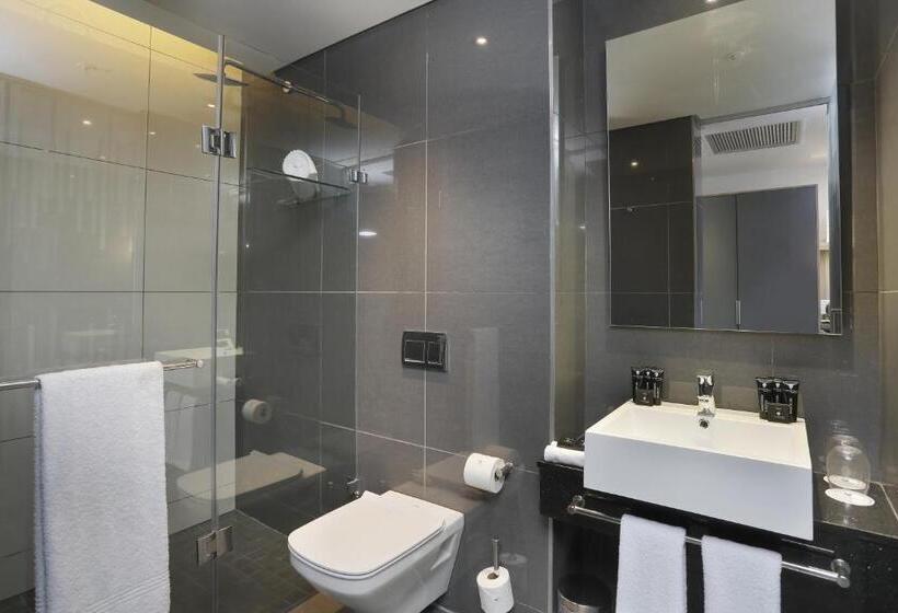 דירת פנטהאוז 1 חדרי שינה, The Capital Menlyn Maine