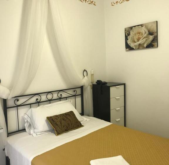 اتاق استاندارد یک نفره, Villa Lina
