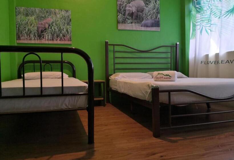 スタンダードトリプルルーム, Akinabalu Youth Hostel