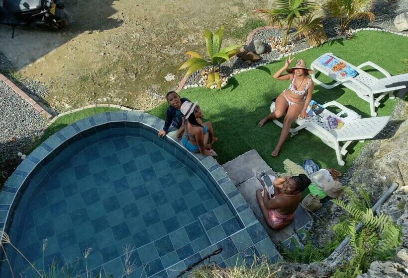 اتاق استاندارد با تخت بزرگ, The Rock House Eco