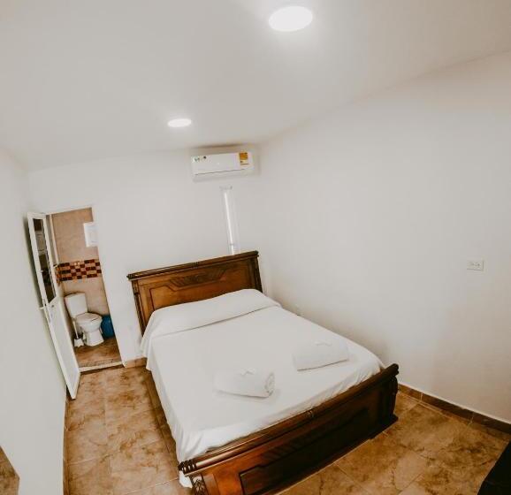 经济房, The Rock House Eco