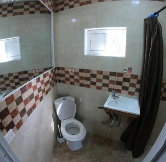 اتاق اکونومی, The Rock House Eco