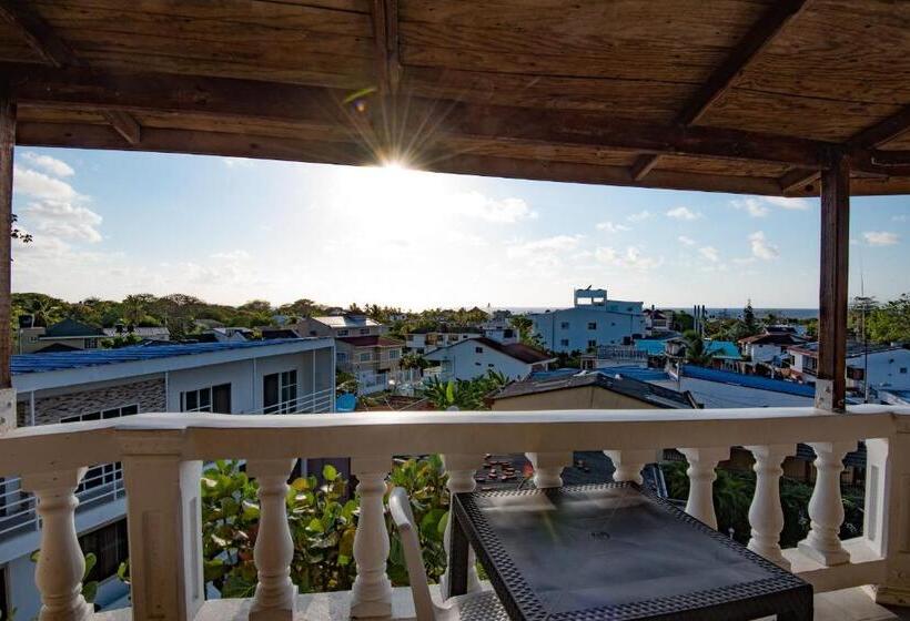 اتاق استاندارد چهار تخته, The Rock House Eco