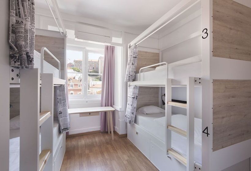 Bed in Shared Room with Shared Bathroom, Goodmorning Solo Traveller Hostel
