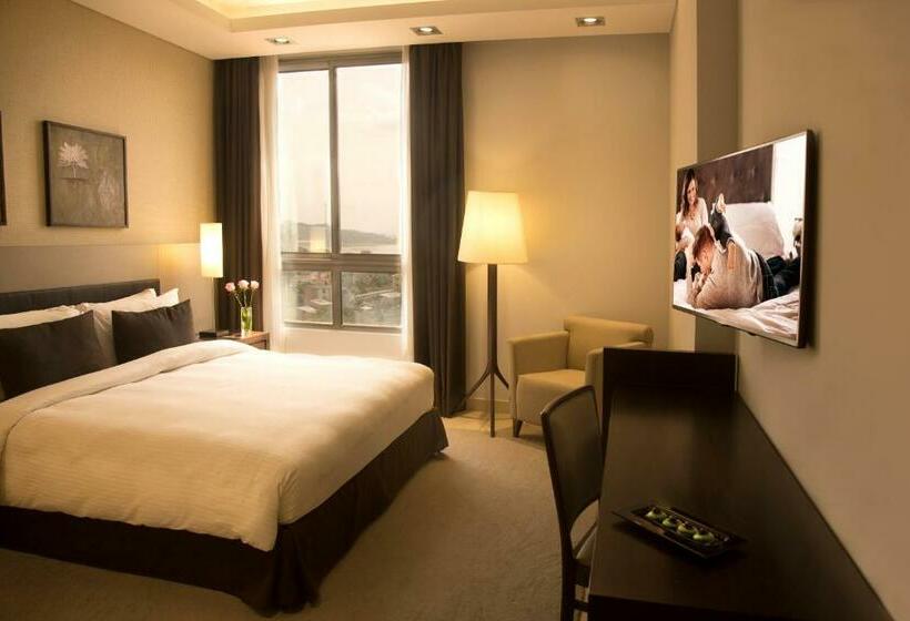 سوییت, Kin Plaza Arjaan By Rotana