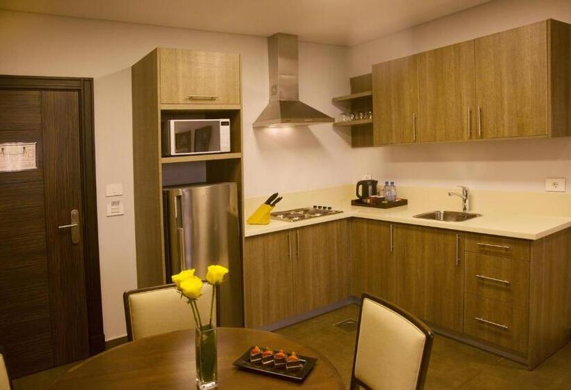 سوئیت 2 خوابه, Kin Plaza Arjaan By Rotana