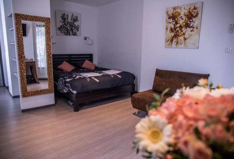 Номер Стандарт, Auberge Sainte Marguerite