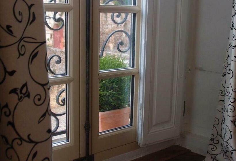 Люкс Вид на Город, Chambre D Hôte Du Château