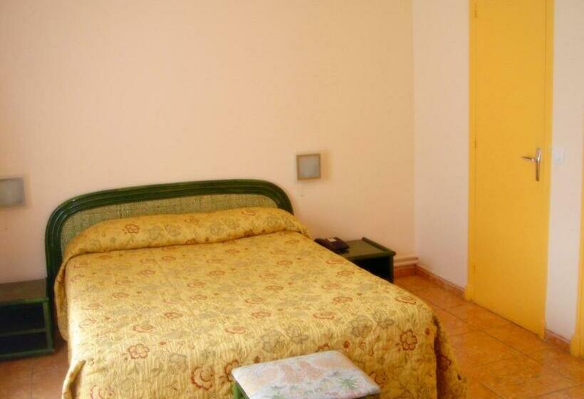 コンフォートルーム, Motel Des Bruyères
