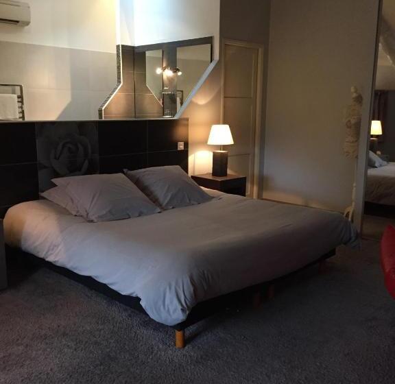 Номер Deluxe, Au Lavoir