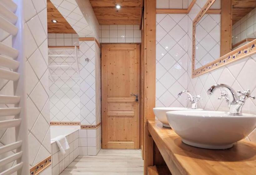 اتاق سوپریور خانوادگی, Chalet Hôtel Des 2 Gares