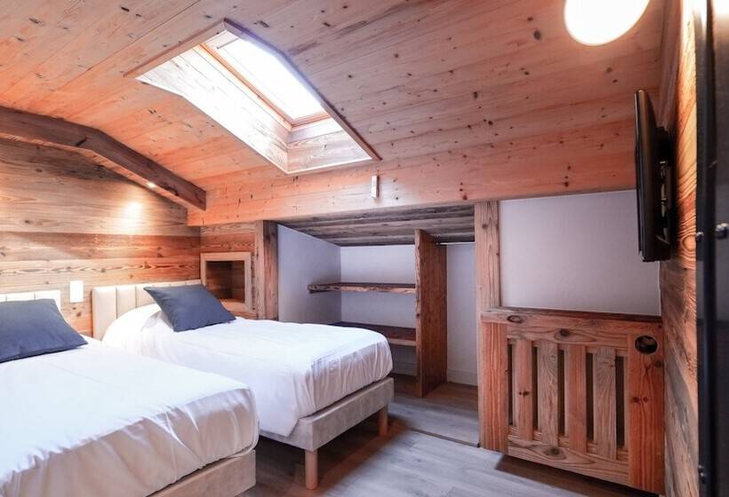 اتاق خانوادگی, Chalet Hôtel Des 2 Gares